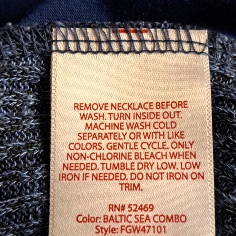 Plus Size Sweater - Picture 7 of 7